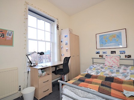 1, Peel Terrace, Broomhall, Sheffield S10 2GU -