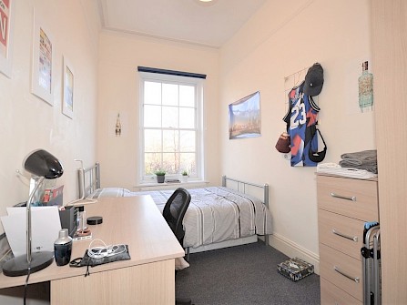 1, Peel Terrace, Broomhall, Sheffield S10 2GU -