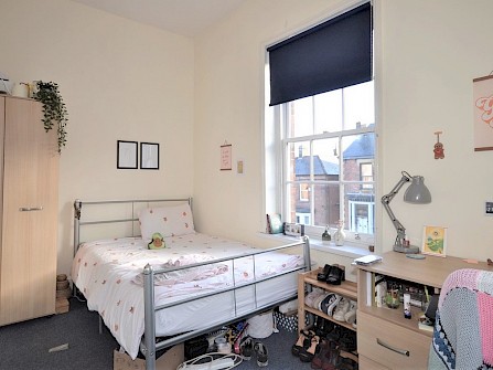 1, Peel Terrace, Broomhall, Sheffield S10 2GU -