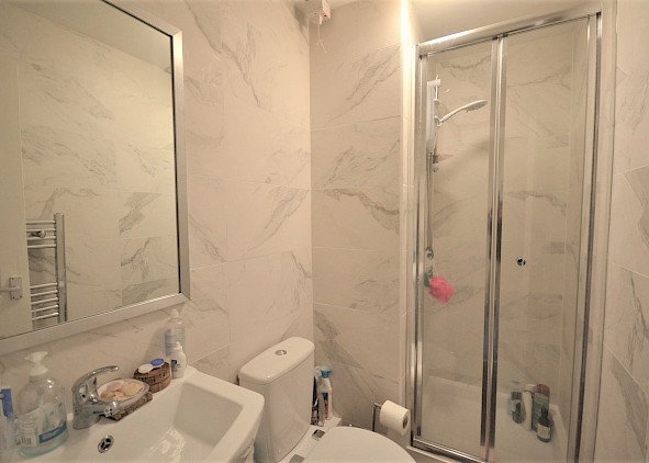 109, Broomspring Lane, Broomhall, Sheffield S10 2FD -