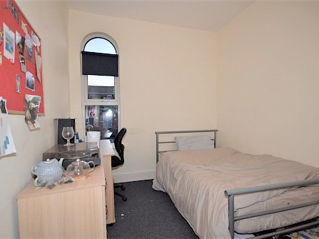 12, Holberry Close, Broomhall, Sheffield S10 2FQ -