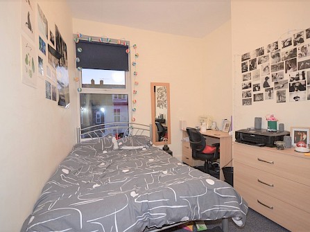 12, Holberry Close, Broomhall, Sheffield S10 2FQ -