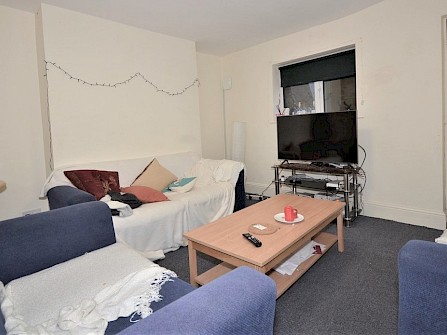 12, Holberry Close, Broomhall, Sheffield S10 2FQ -