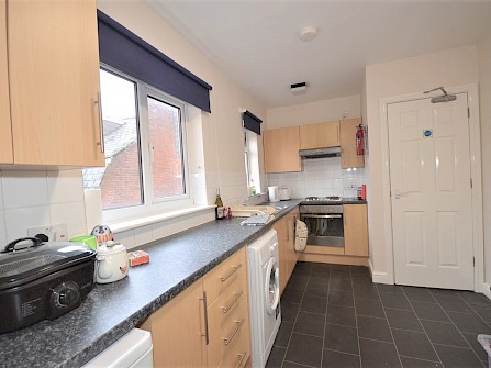 18C, Holberry Gardens, Broomhall, Sheffield S10 2FR -