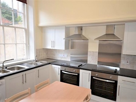 2, Peel Terrace, Broomhall, Sheffield S10 2GU -