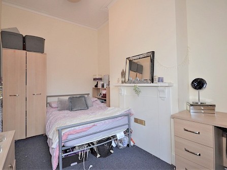 2, Peel Terrace, Broomhall, Sheffield S10 2GU -