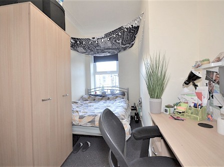 13, Parkers Road, Broomhill, Sheffield S10 1BN -