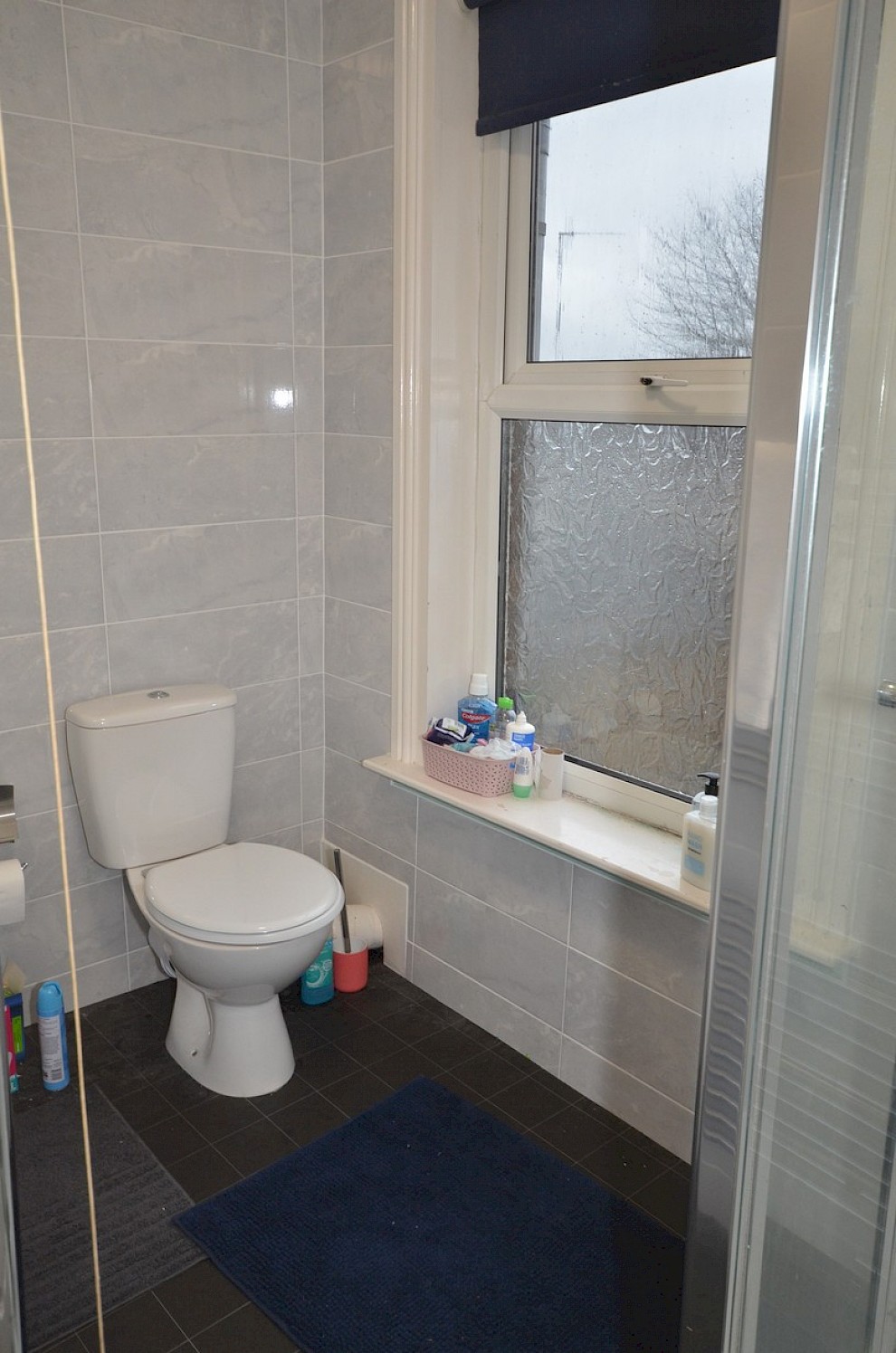 gallery image 43-commonside-bathroom-1.jpg