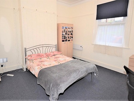 43, Commonside, Crookes, Sheffield S10 1GD -