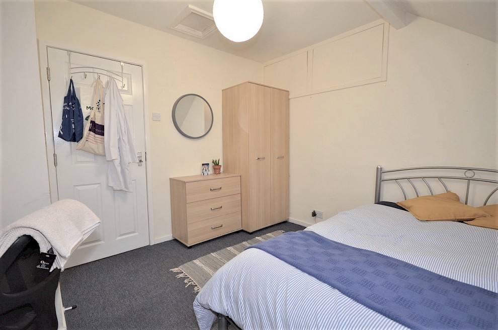 gallery image 43-commonside-bedroom-5-view-2.jpg