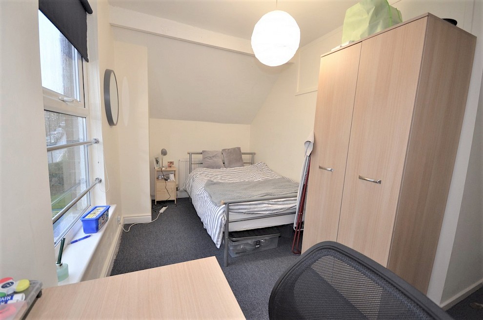 gallery image 43-commonside-bedroom-6.jpg