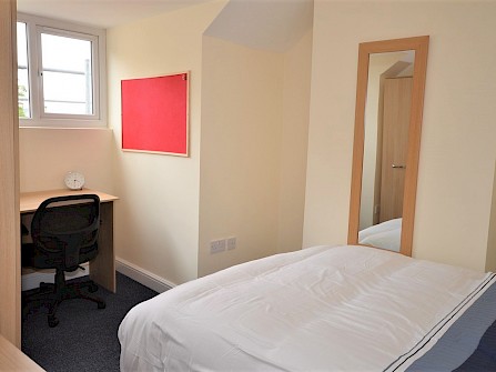 14, Hoole Road, Broomhill, Sheffield S10 5BH -